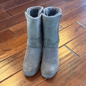Ugg Gray Suede Boots size 6